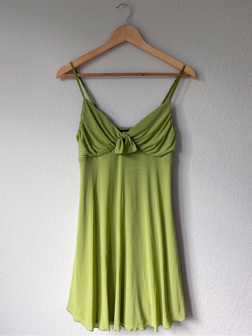 Miyieonz Women’s Green Mini Dress Mesh Stretch Sleeveless V-Neck Size Medium